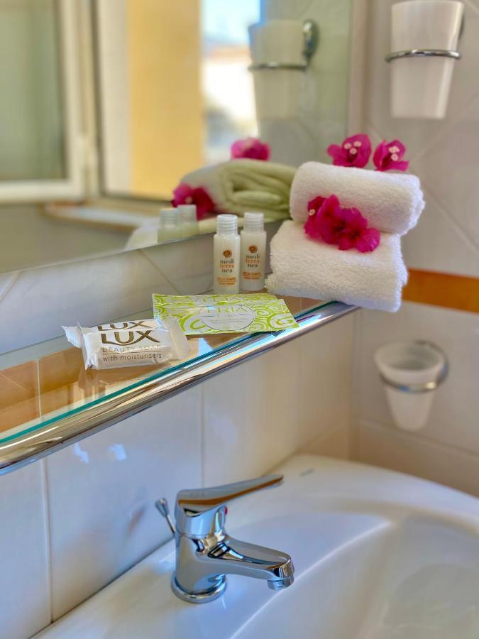 Hotel Sylesia Letojanni Luaran gambar