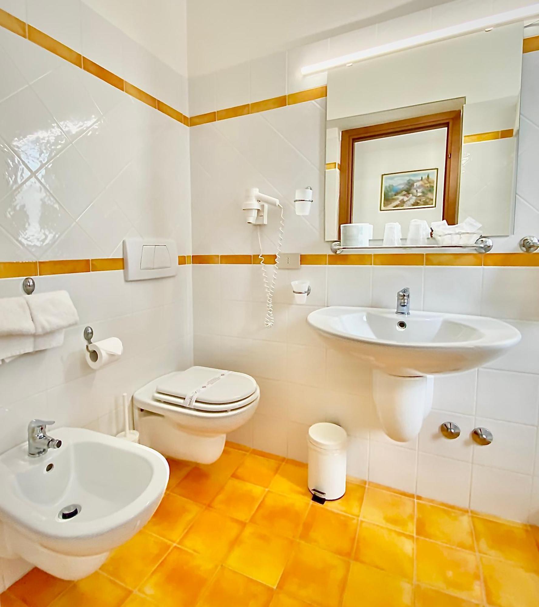 Hotel Sylesia Letojanni Luaran gambar